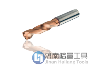 CoroDrill® R840是一种适合在各种应用中进行高效率孔加工的整体硬质合金钻头。专为出色的钻削加工而设计，适合所有材料，包括硬度在60 HRC以内的硬钢。可提供用于一般和小零件加工的多种直径。
